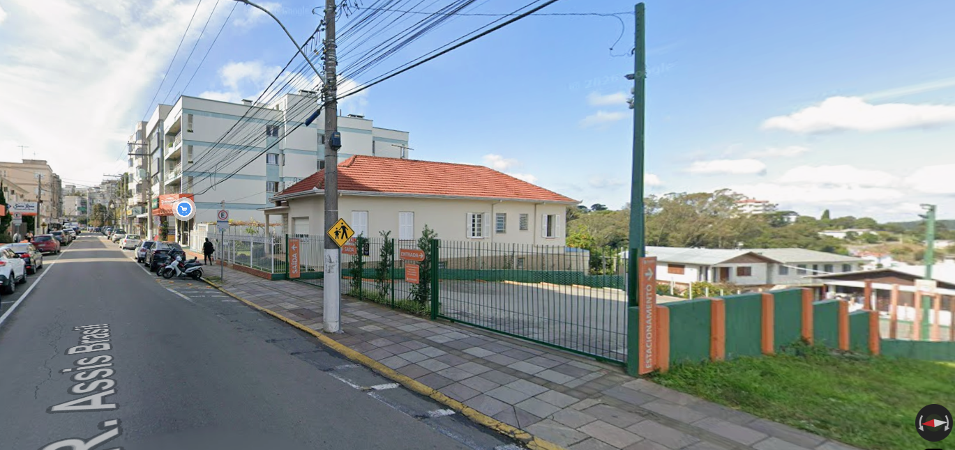 Estacionamento rotativo do Supermercado Baseggio